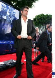 Колин Фаррелл (Colin Farrell) premiera "Miami Vice" in LA, 20.07.2006 "Rexfeatures" (112xHQ) EOyqZ3r4